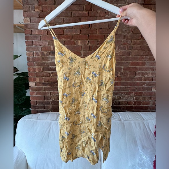 Reformation Marlowe Yellow Floral Mini Dress XS. Used, in good condition. - Picture 2 of 4